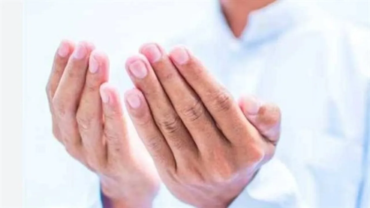 أذكار الصباح: أدعية تحصين ورزق مسموعة ومكتوبة